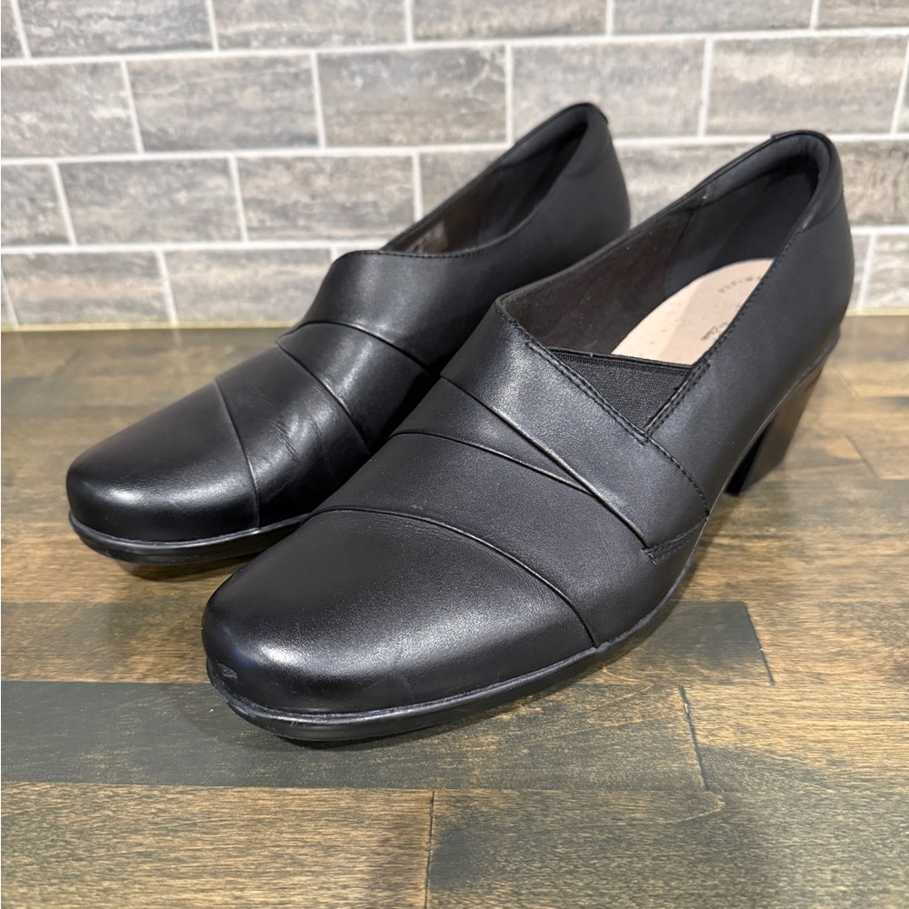 Clarks Black Leather Low Heel Slip-On Pumps